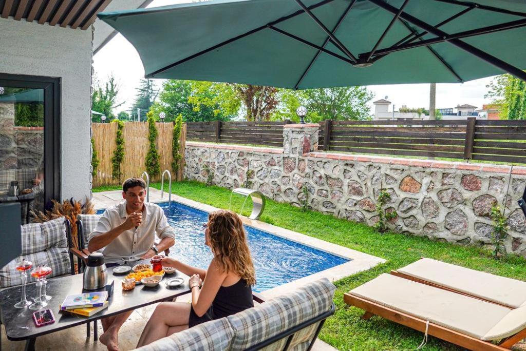 Vital Home Sapanca Isitmali Havuzlu Villa&Bungalov المظهر الخارجي الصورة