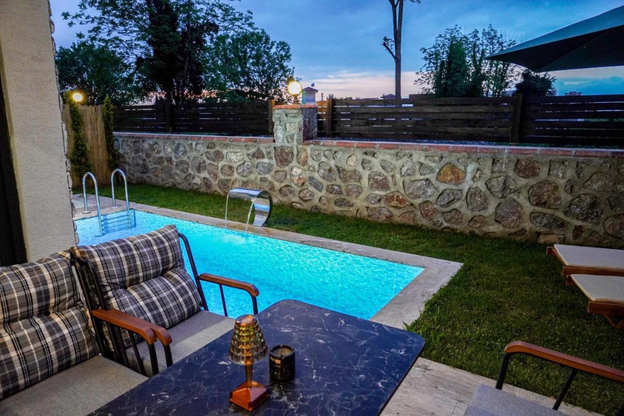 Vital Home Sapanca Isitmali Havuzlu Villa&Bungalov المظهر الخارجي الصورة